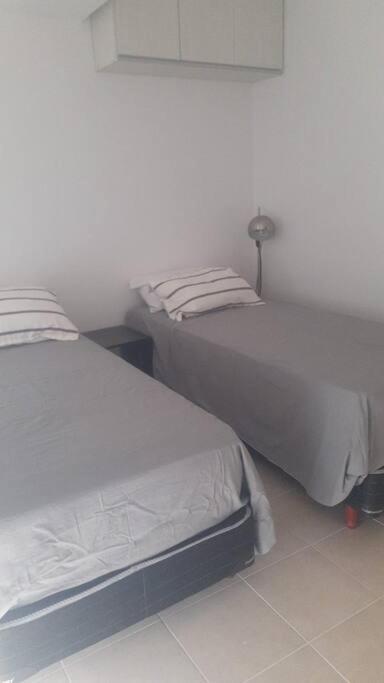 Departamento Calle Mendoza Albus -Acceso Rapido Ruta 22 General Roca Ngoại thất bức ảnh